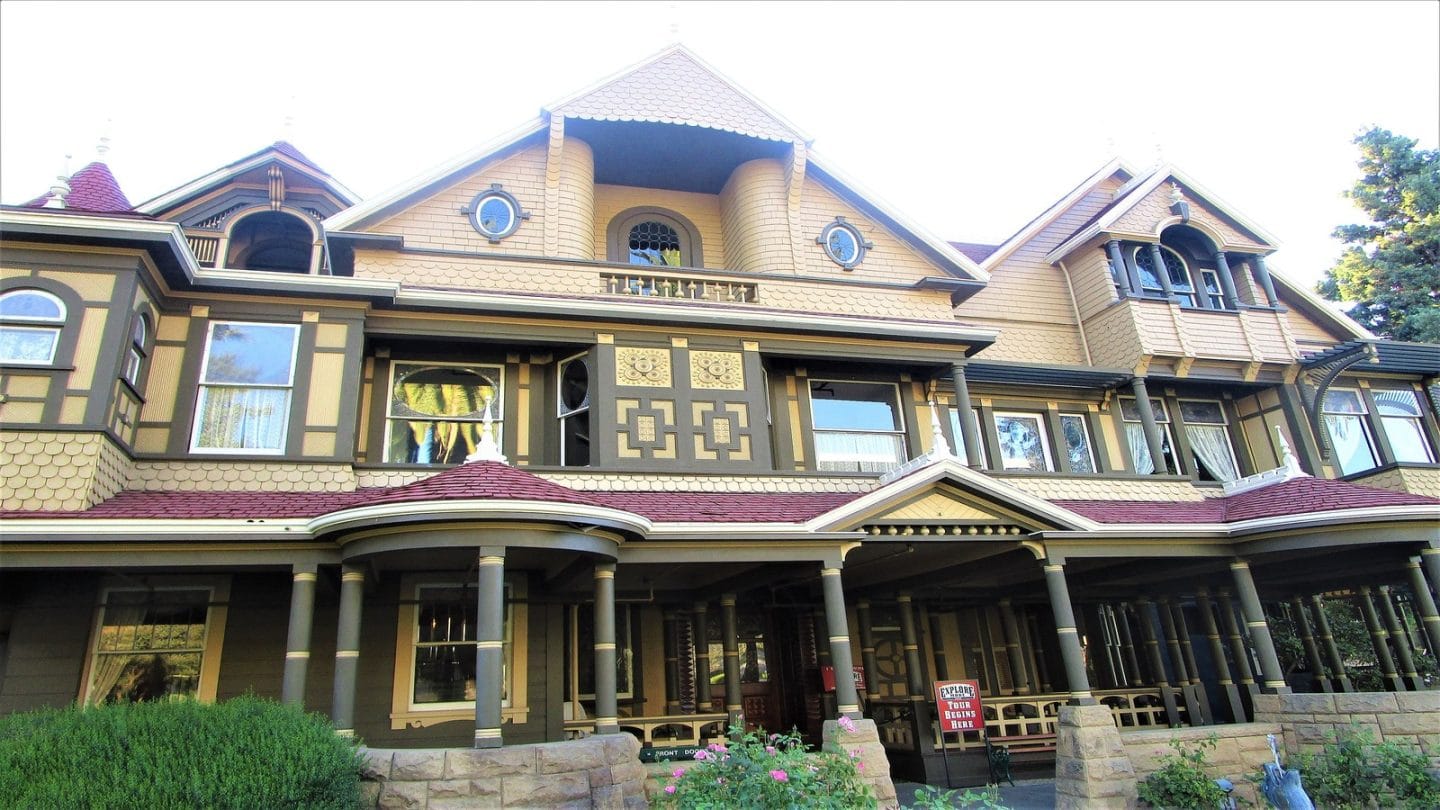 Winchester Mystery House