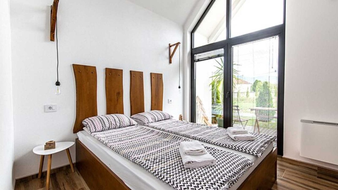 6 Hotel Treasures You Can Take Home (and 6 You Definitely Can't)