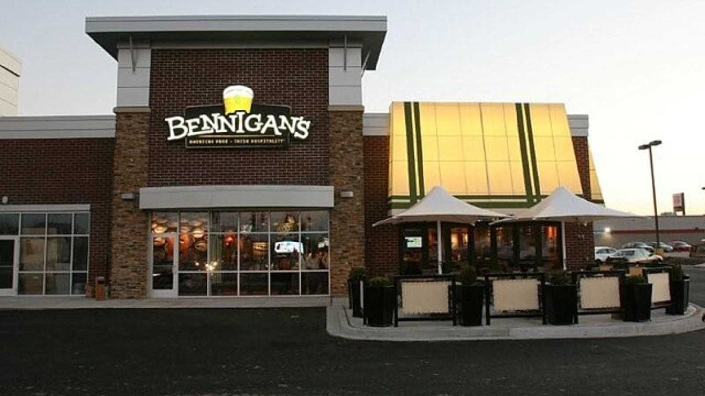 Worst Failed Restaurant Chains That Nobody Misses