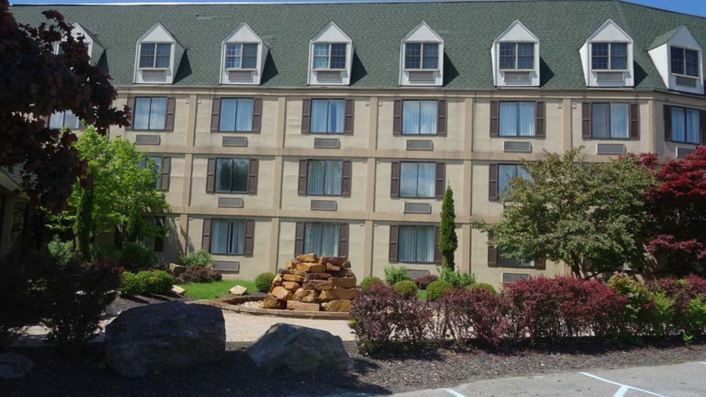 Enchanting and Budget-Friendly Poconos Resorts You Need to Book Now