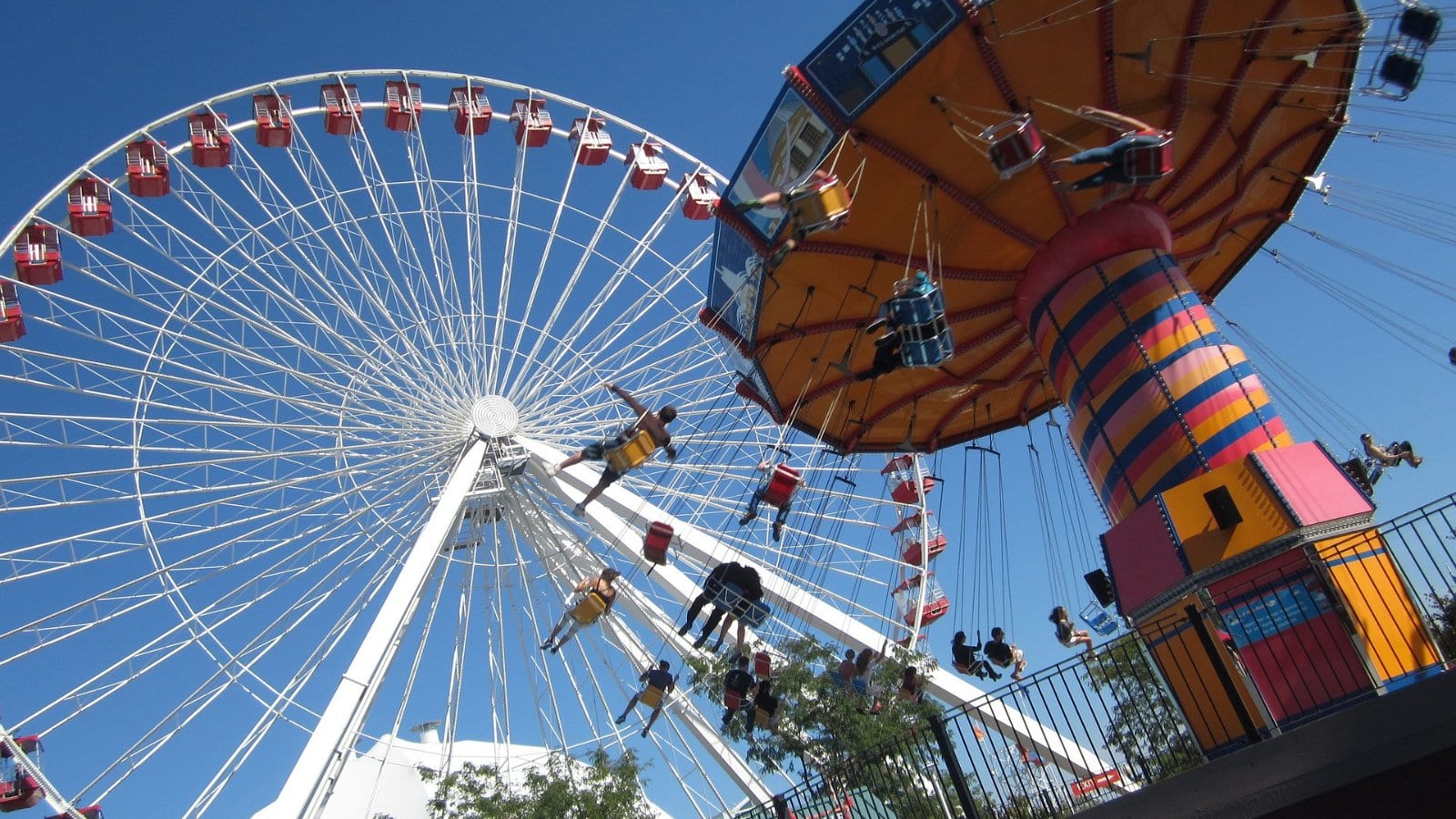 Avoid These 14 Overhyped Tourist Spots in Chicago