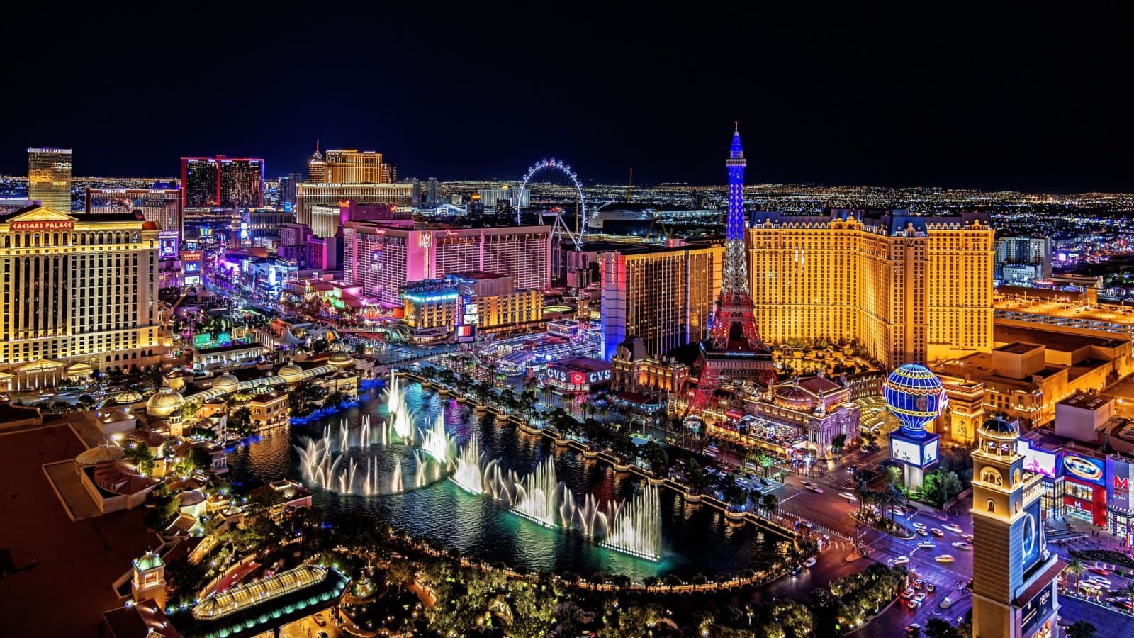 11 Iconic U.S. Cities That Are Totally Different After Dark