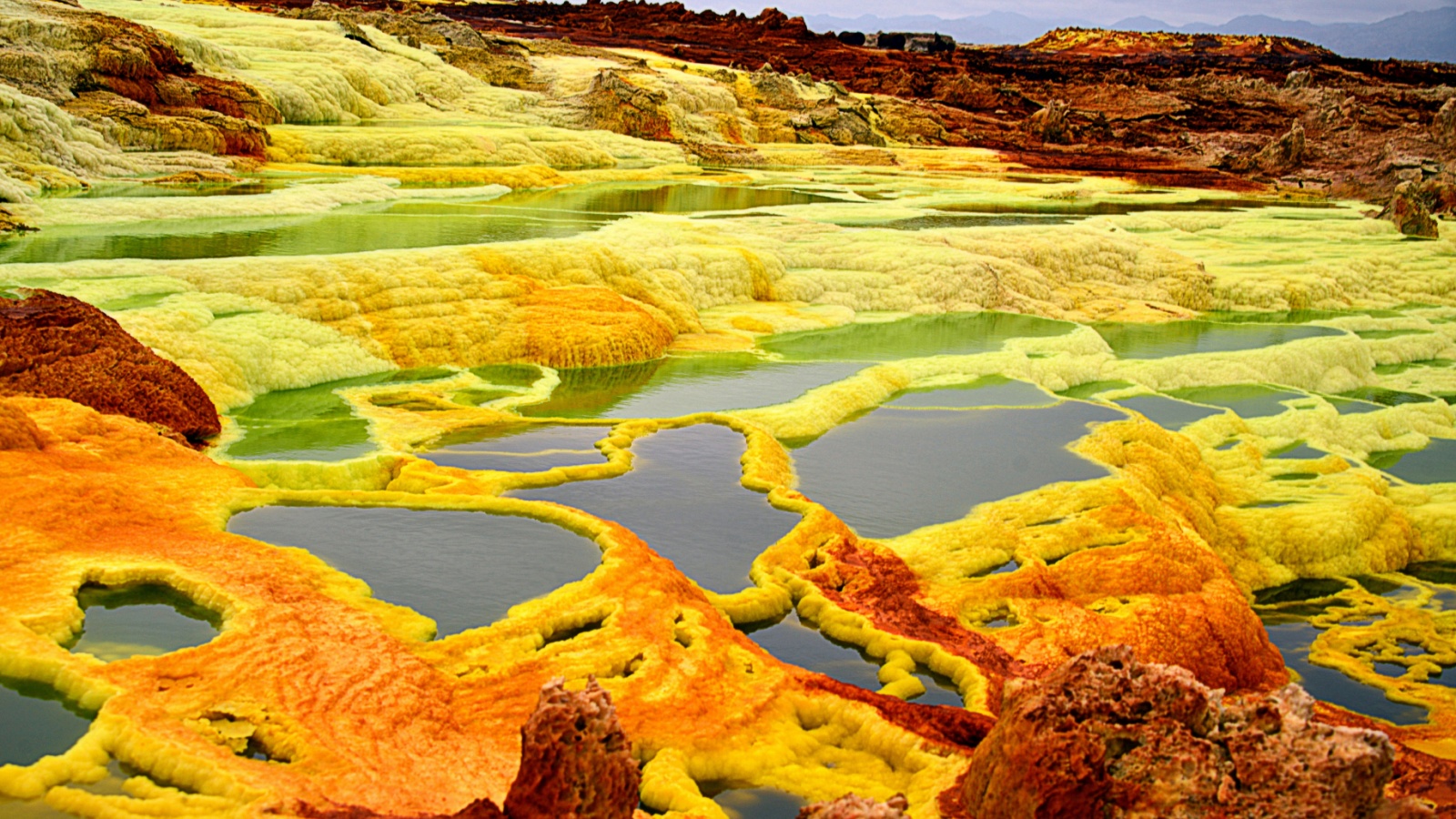 Wild and Dangerous Natural Attractions to Experience