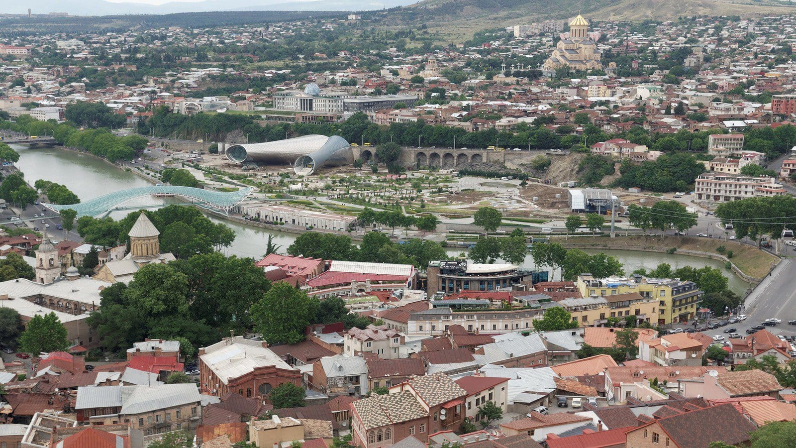 Tbilisi,_Old_Tbilisi,_Kura_River_2,_Georgia