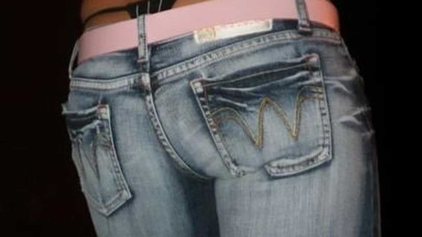 Wildly Toxic Trends from the 2000s That We're Glad Are in the Past