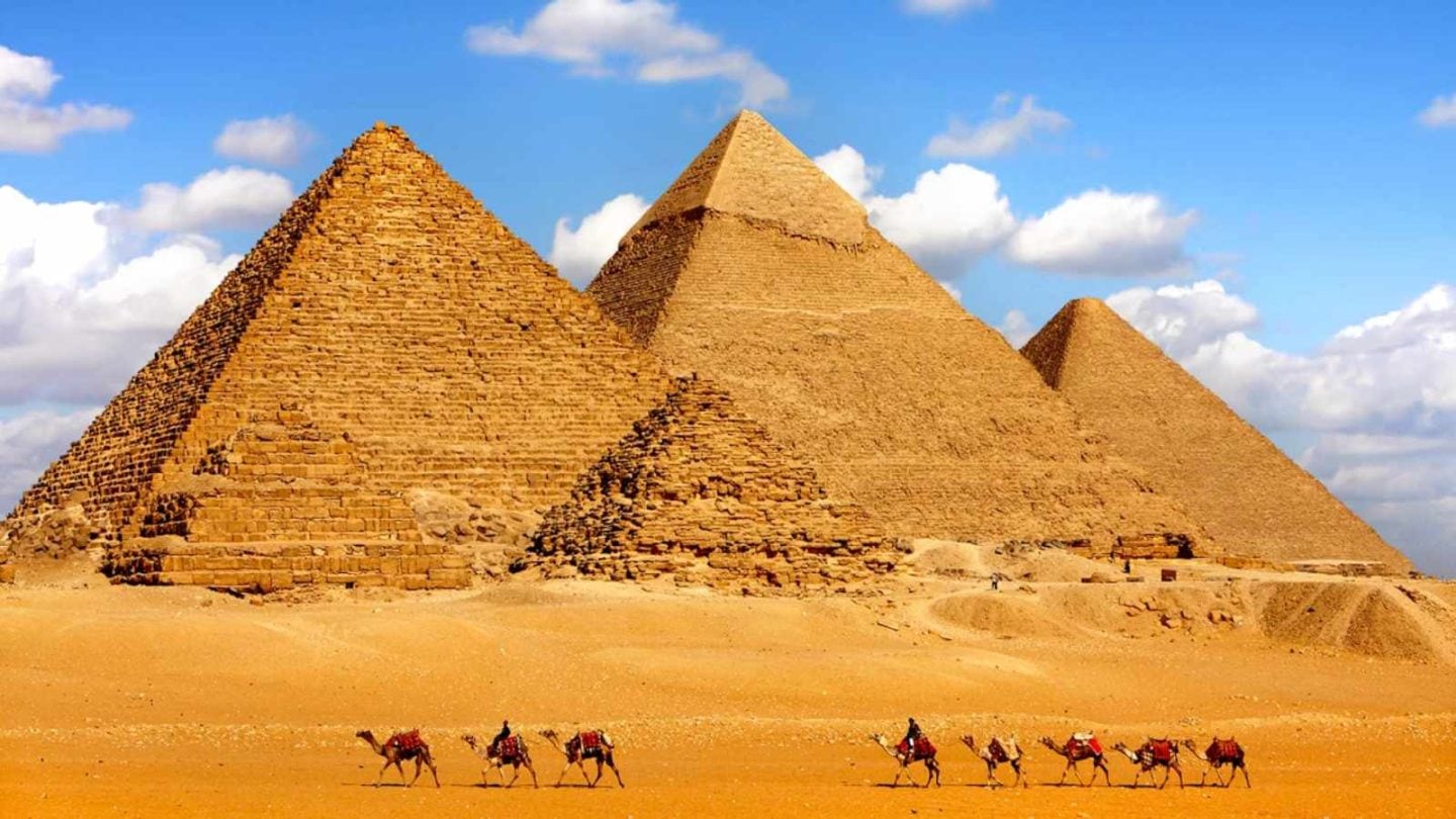 Visit The Pyramids of Giza, Egypt
