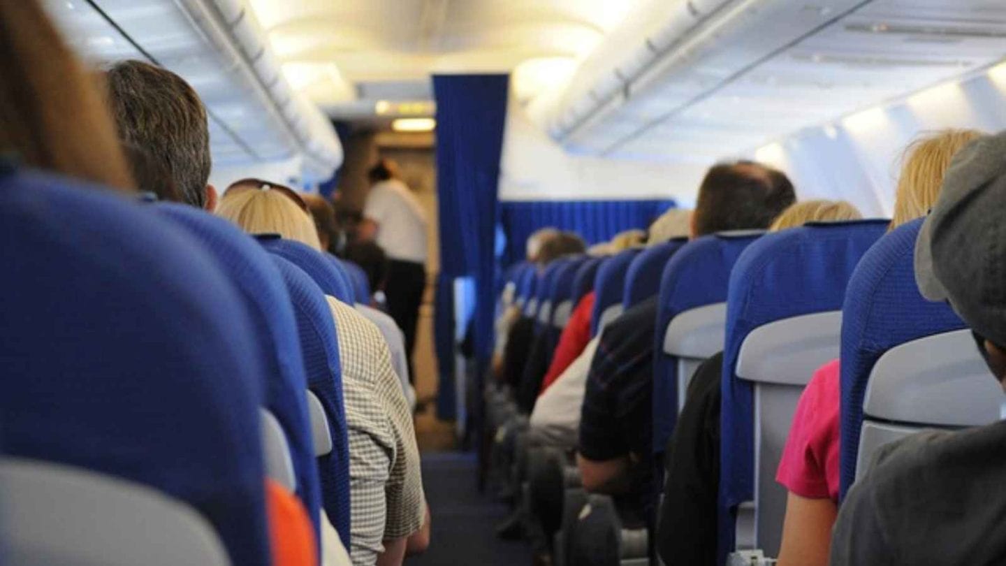15 Oddly Compelling Facts About The Food You're Served On Airplanes