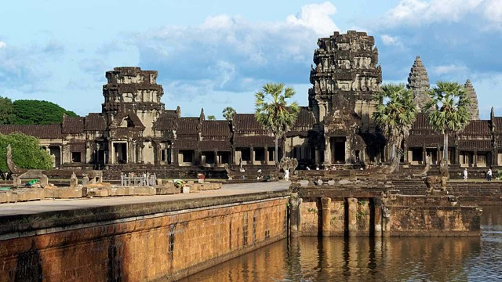 Iconic Getaways That Aren’t What They Used to Be