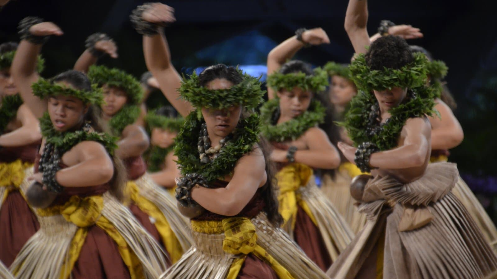 15 Tall Tales About Hawaii That Tourists Swear Are True
