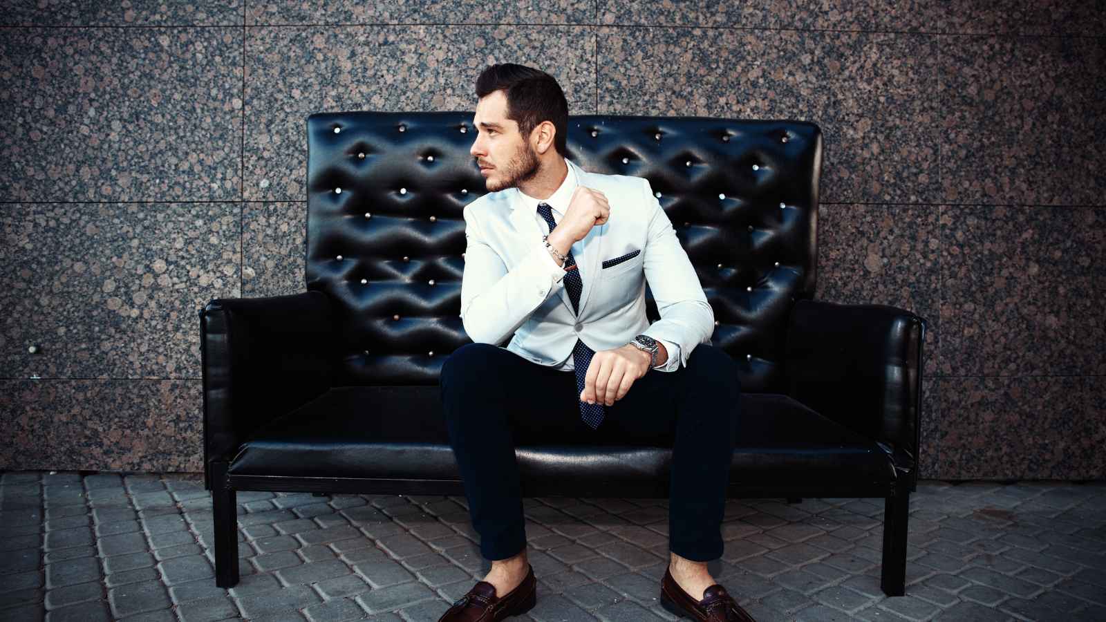 15 Common Things Classy People Never Talk About