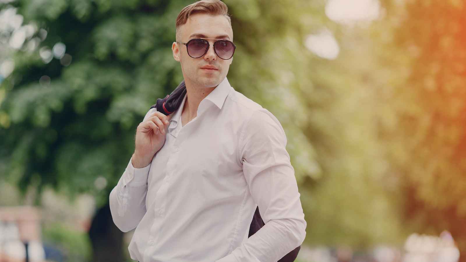 15 Common Things Classy People Never Talk About