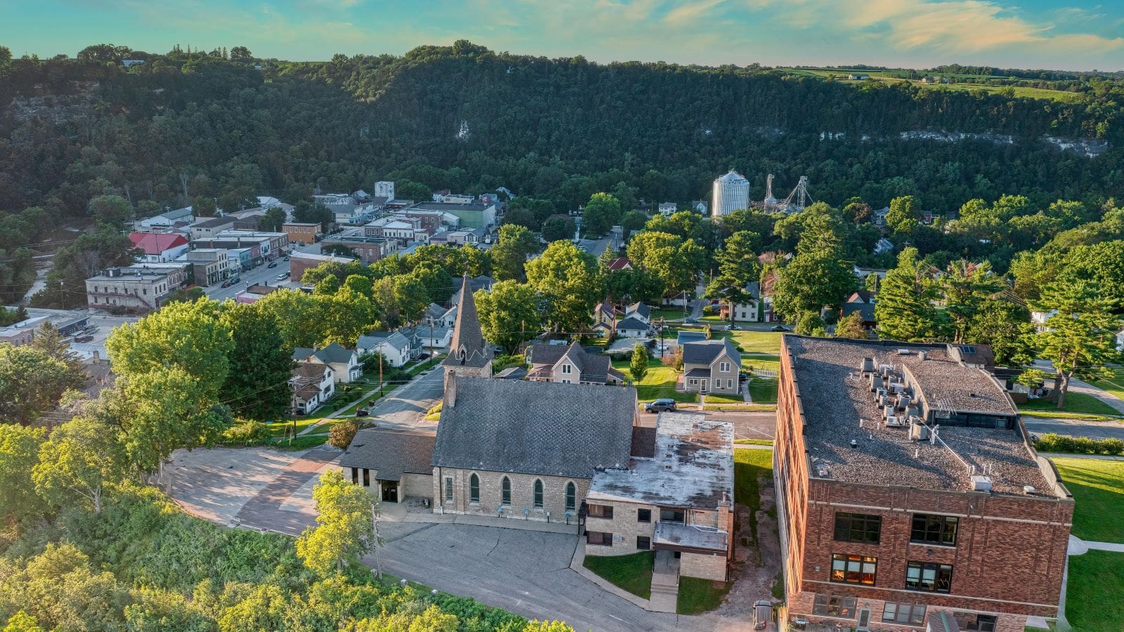 13 U.S. Mountain Towns You Likely Haven’t Heard Of but Should Visit