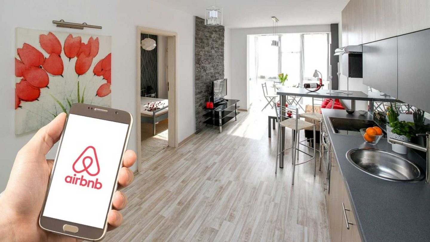 Reasons to Ditch Airbnb and Ways It's Your Perfect Travel Buddy