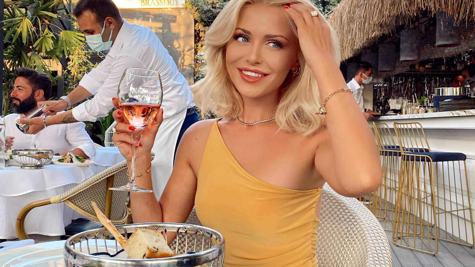 Most Annoying Habits of American Tourists at Restaurants Abroad