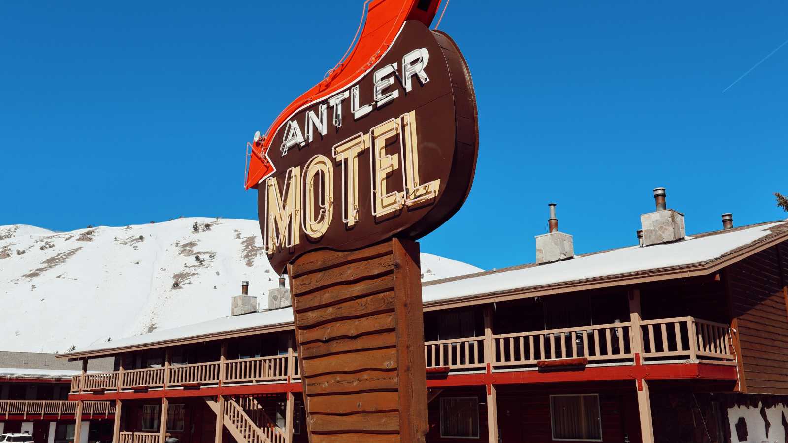 Top Breathtaking Mountain Towns in America You Must Visit