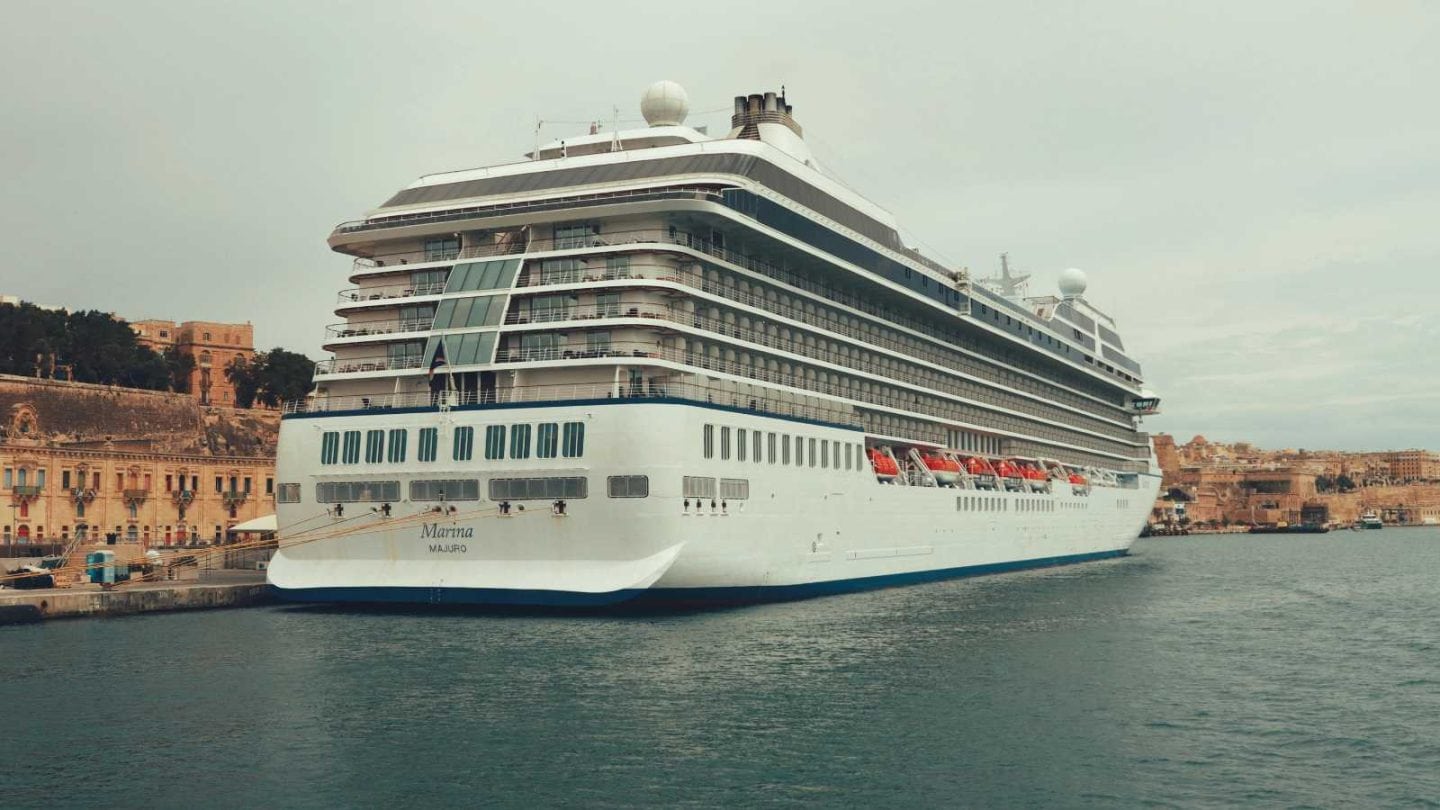 Luxurious Cruise Lines That Beat Air Travel Hands Down