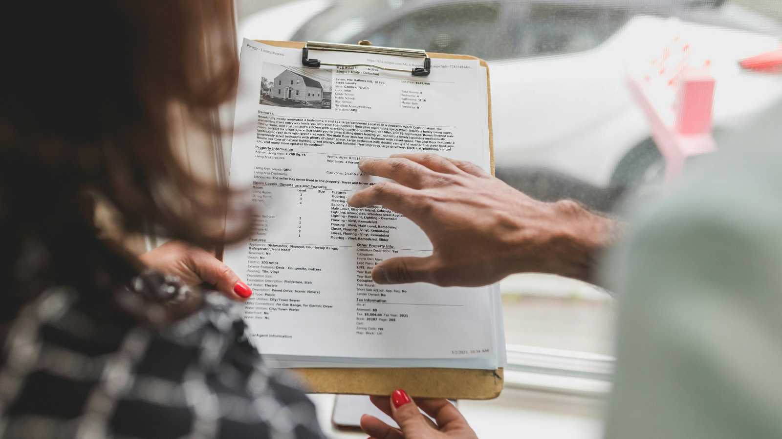 The Red Flags of Vacation Rentals: Warning Signs You Can't Ignore  
