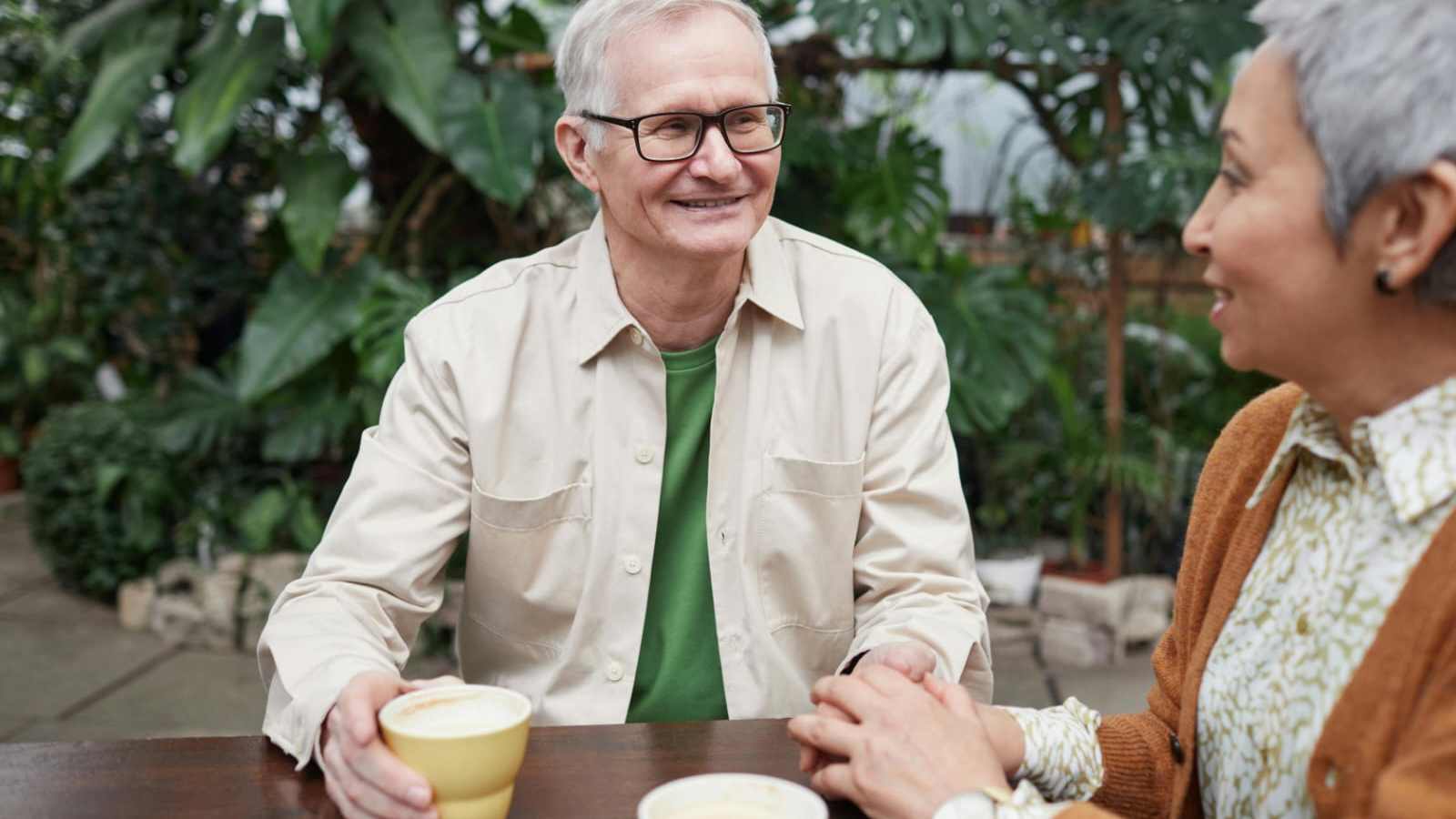 Small Gestures That Speak Loudly About Someone’s Character 