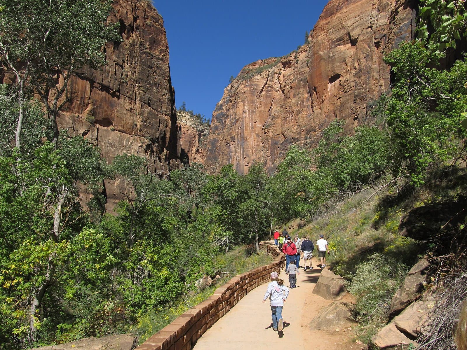 15 Breathtaking U.S. Canyons That Rival the Grand Canyon’s Beauty