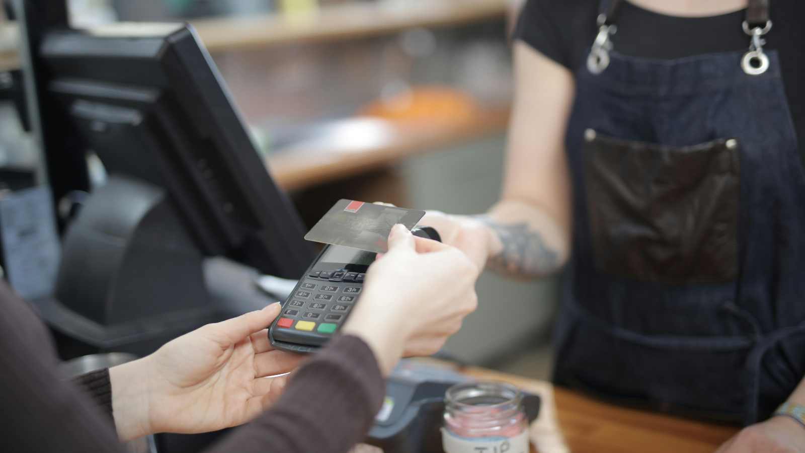 Most Annoying Habits of American Tourists at Restaurants Abroad