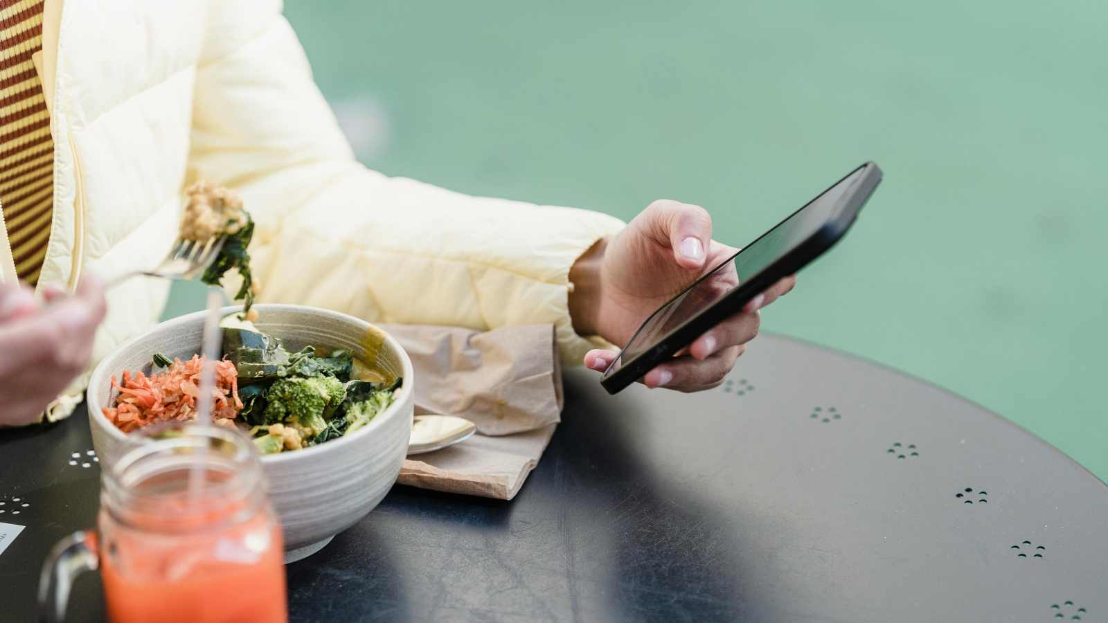Most Annoying Habits of American Tourists at Restaurants Abroad