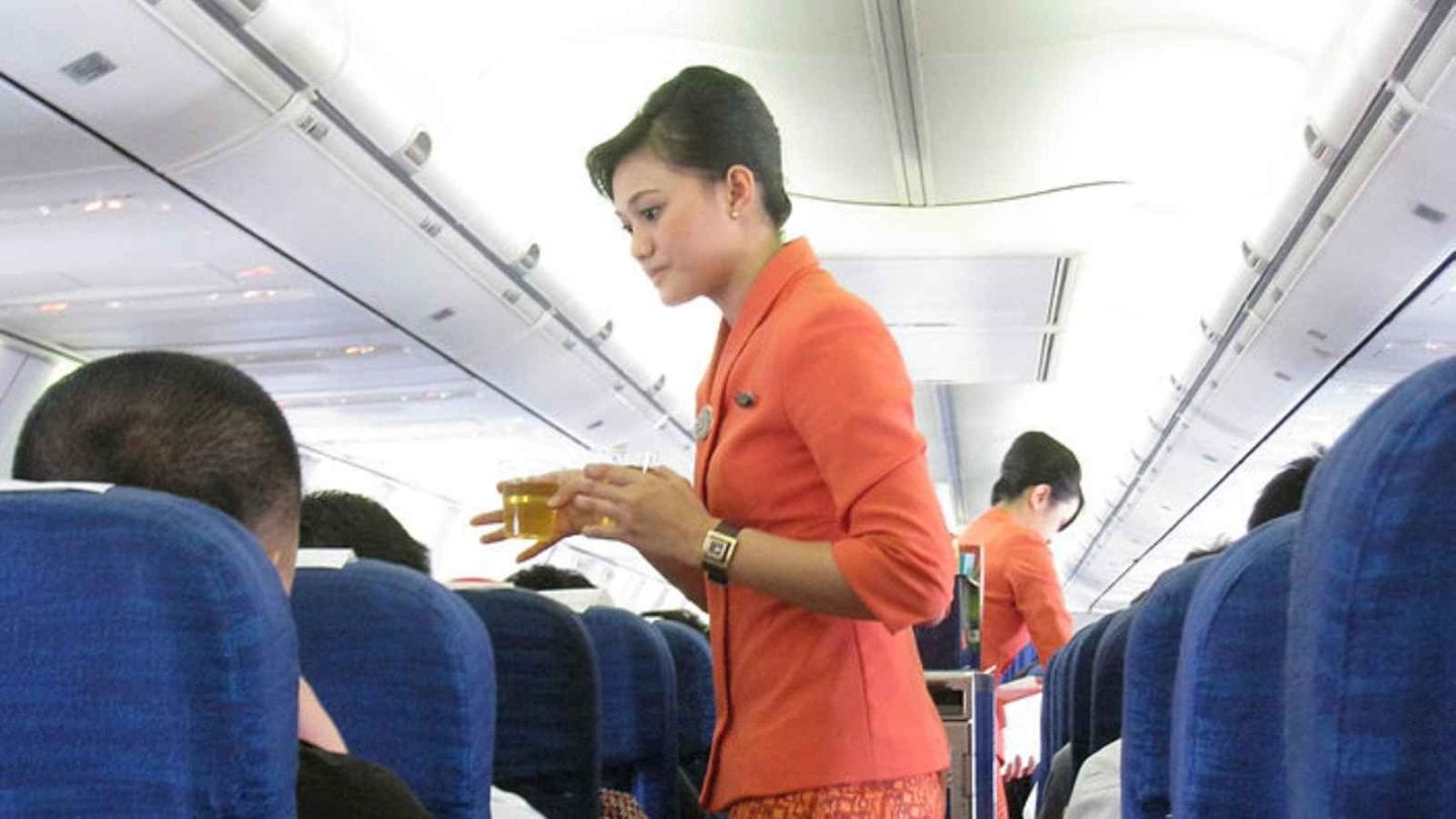  
 	
23 Things Flight Attendants Wish You’d Never Say