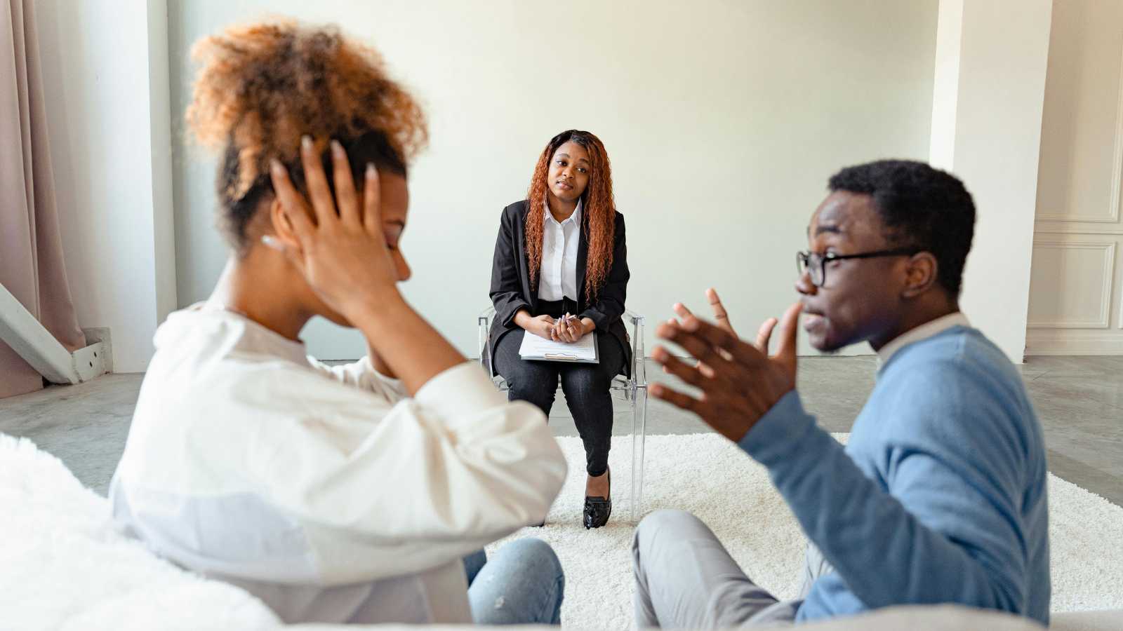 Sneaky Gaslighting Phrases That Diminish Your Feelings 
