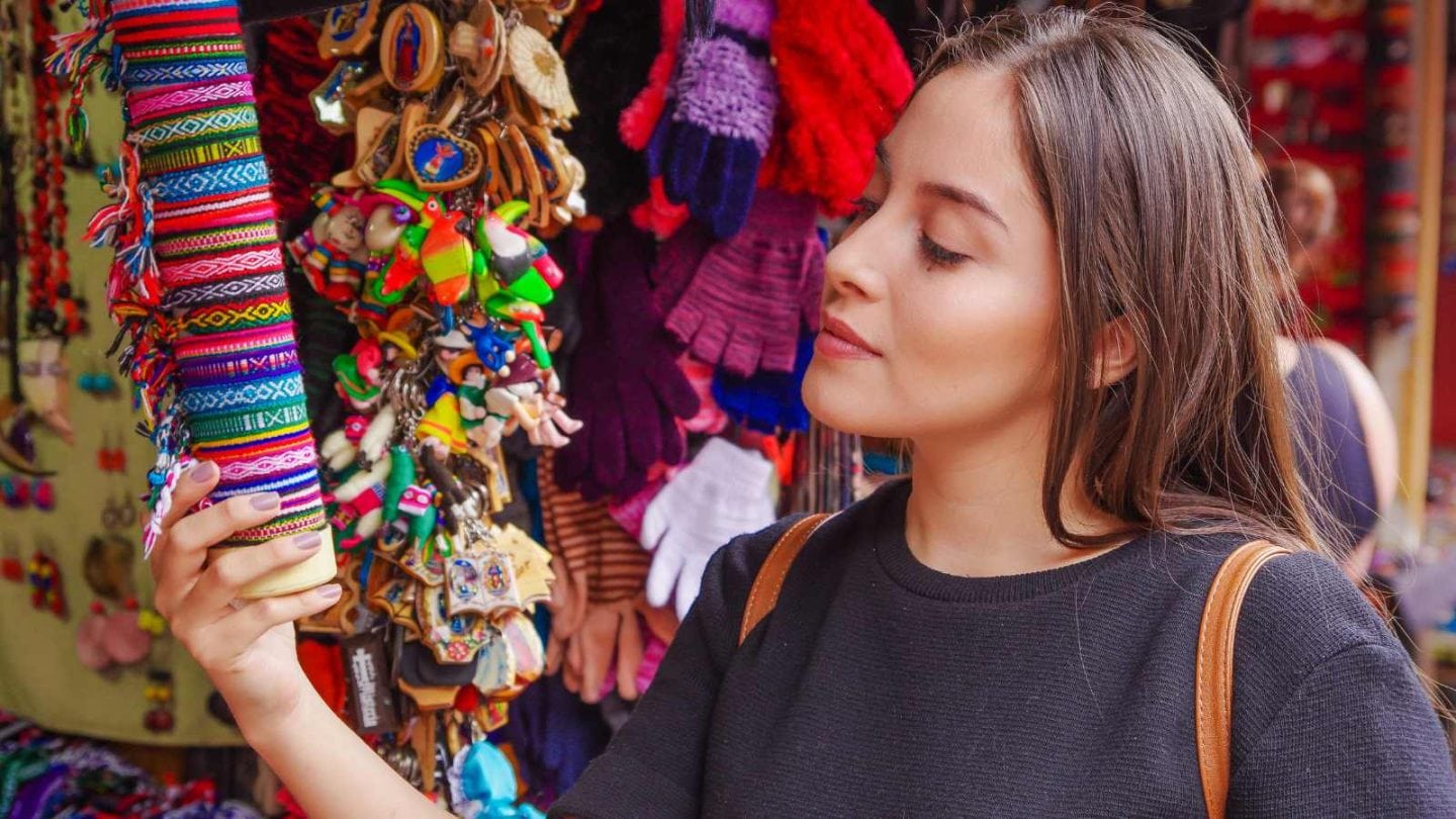 15 Mistakes Tourists Make Overseas