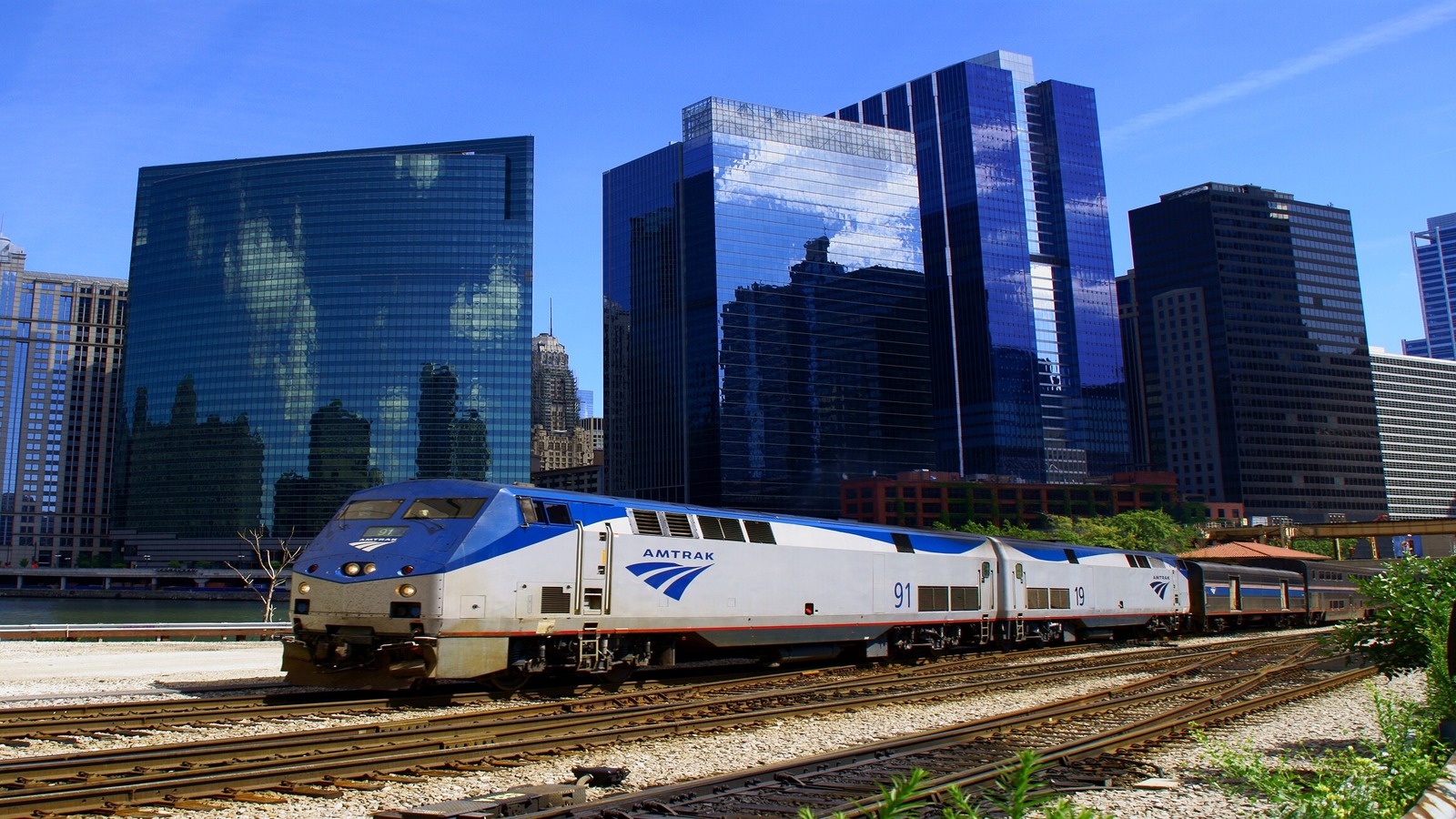 Empire building Train