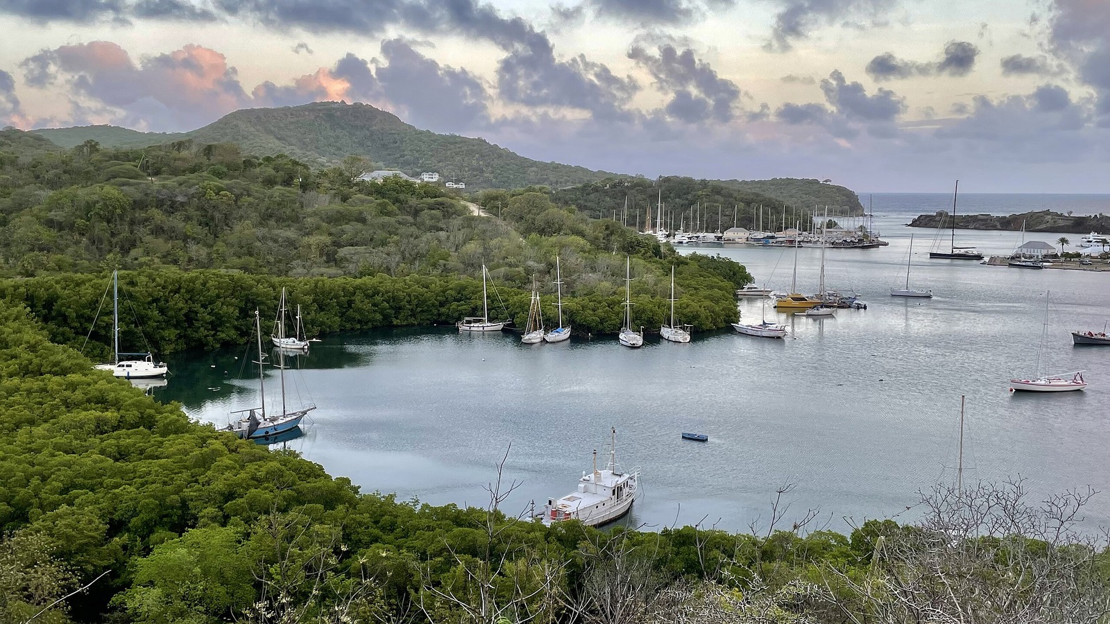 Antigua_and_Barbuda