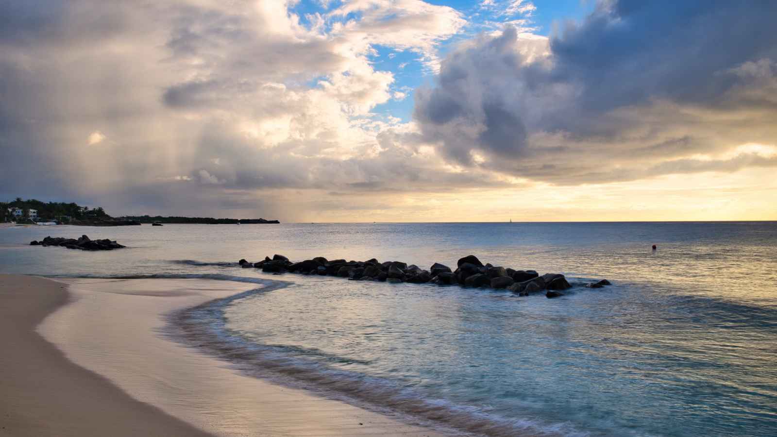 15 Caribbean Islands with the Most Crystal-Clear Waters You Have to See