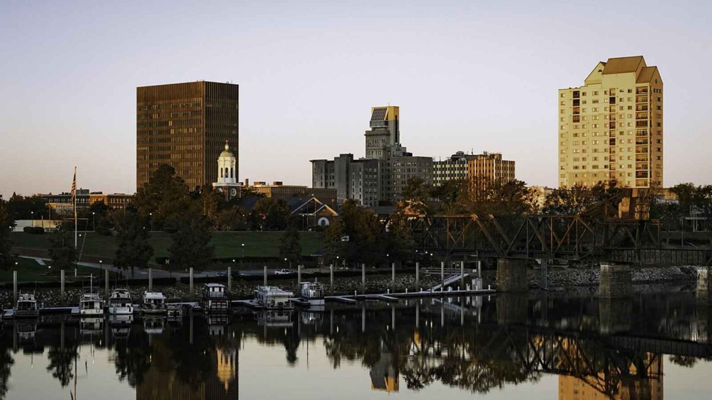 12 U.S. Cities Turning Into Ghost Towns with the Most Abandoned Buildings