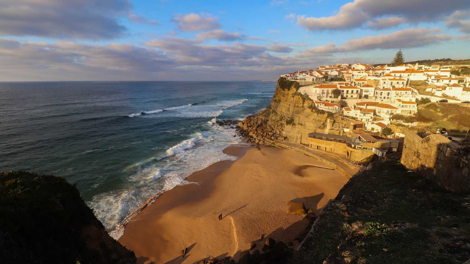 Stunning Clifftop Towns Every Traveler Should Visit