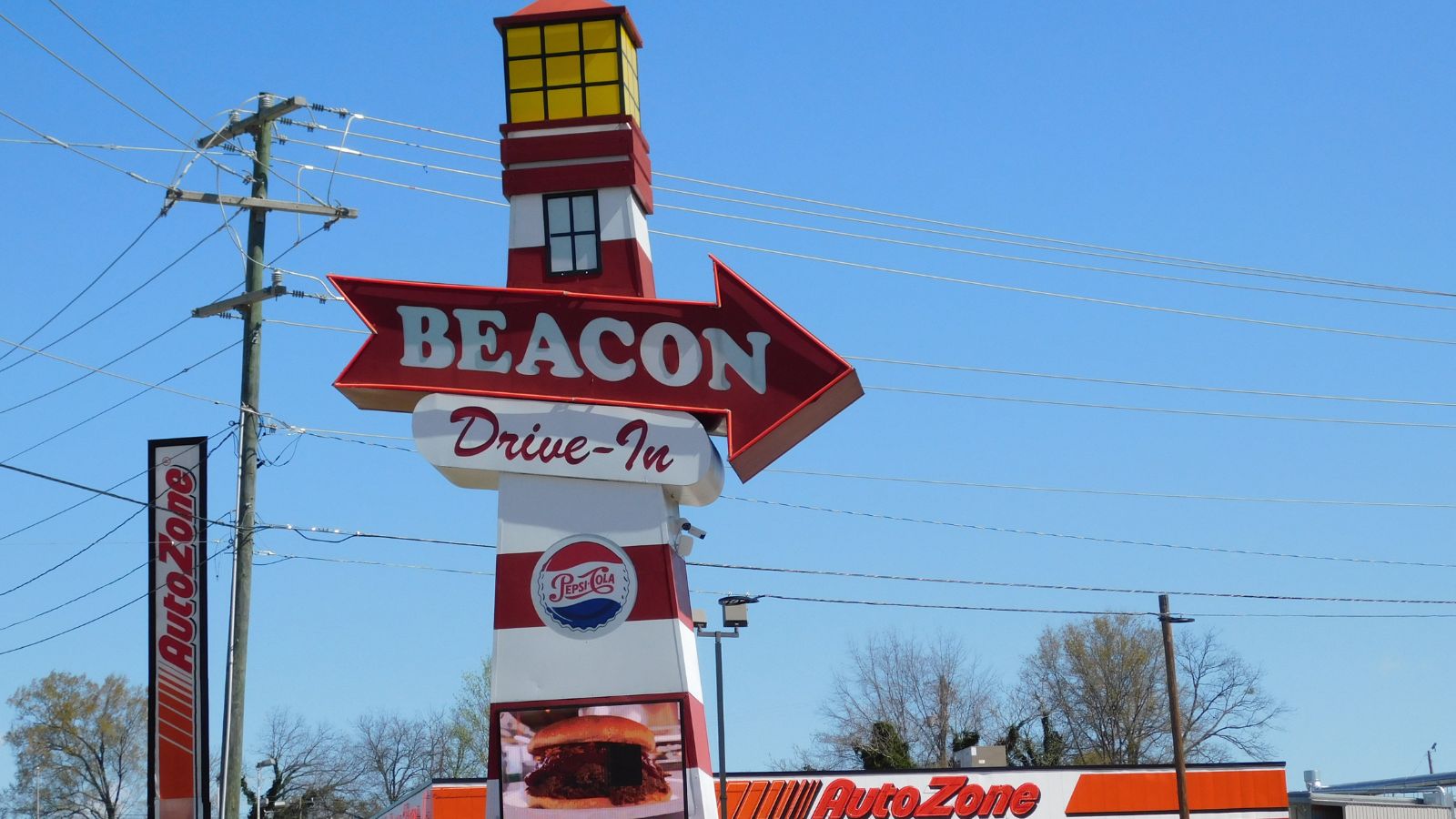 Must-Visit Diners, Drive-Ins, and Dives Across the U.S.