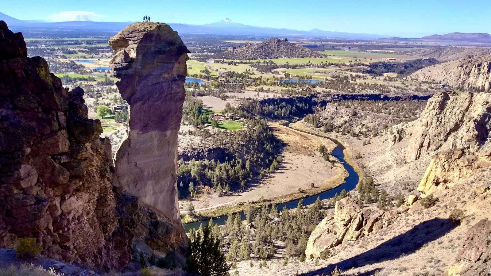 15 Gorgeous Mountain Towns That Won’t Break the Bank
