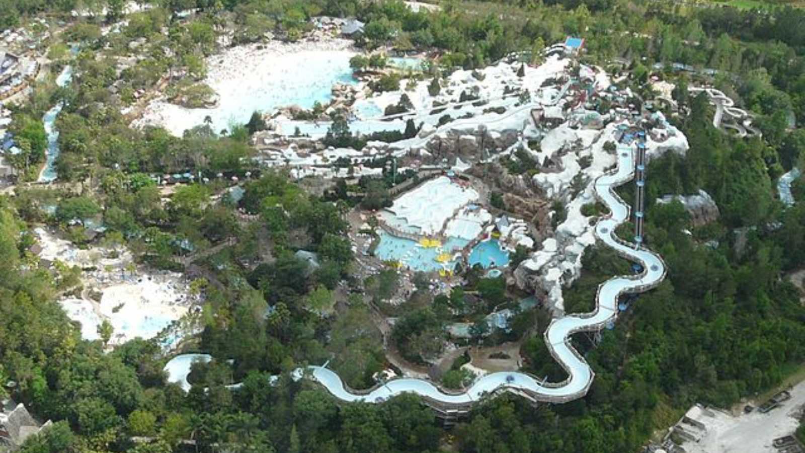 Insane Waterparks Around the World That Will Blow Your Mind