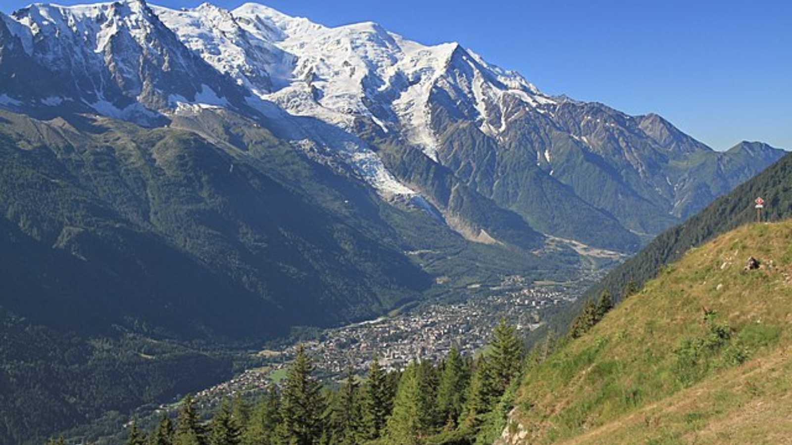 Enchanting French Destinations to Visit Instead of Paris  