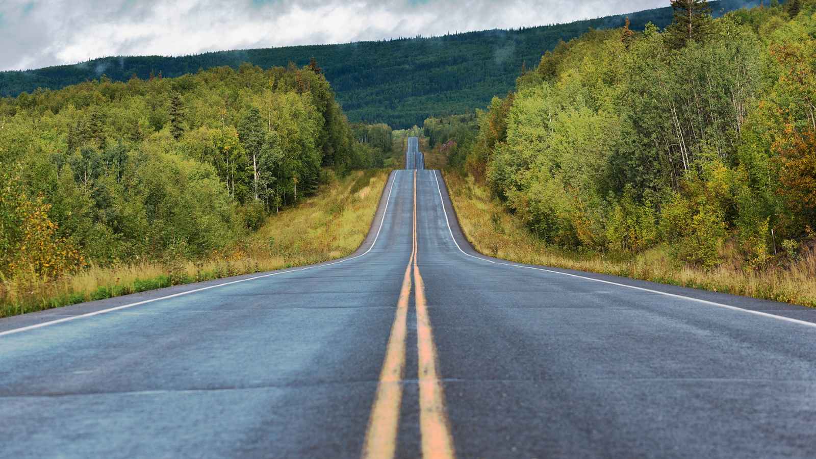 15 Deadly Roads in America You Should Never Drive On