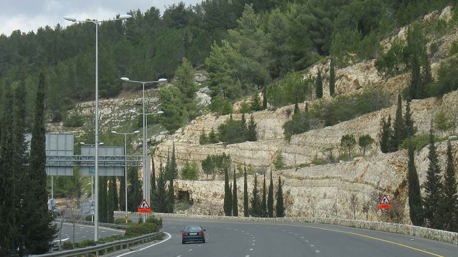 15 Deadly Roads in America You Should Never Drive On
