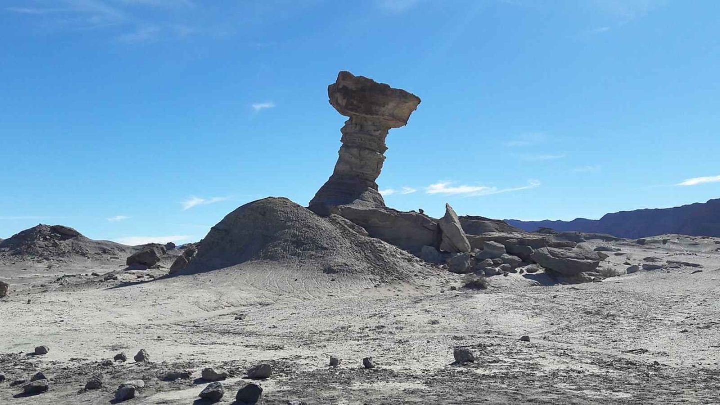 12 Incredible Destinations to Follow in the Footsteps of Dinosaurs