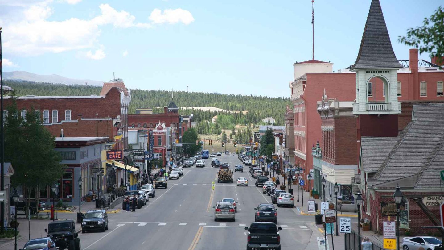 15 Gorgeous Mountain Towns That Won’t Break the Bank