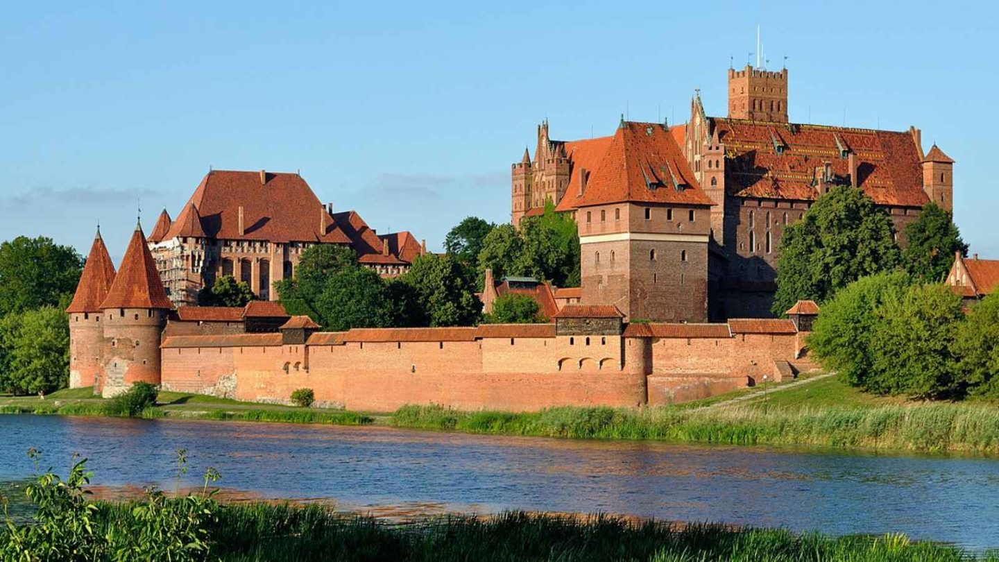 15 Charming Small Towns in Europe You Need to Visit
