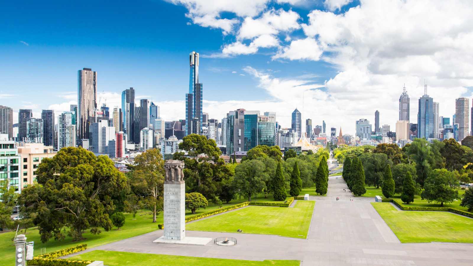 15 Cities Perfect for Solo Women Travelers