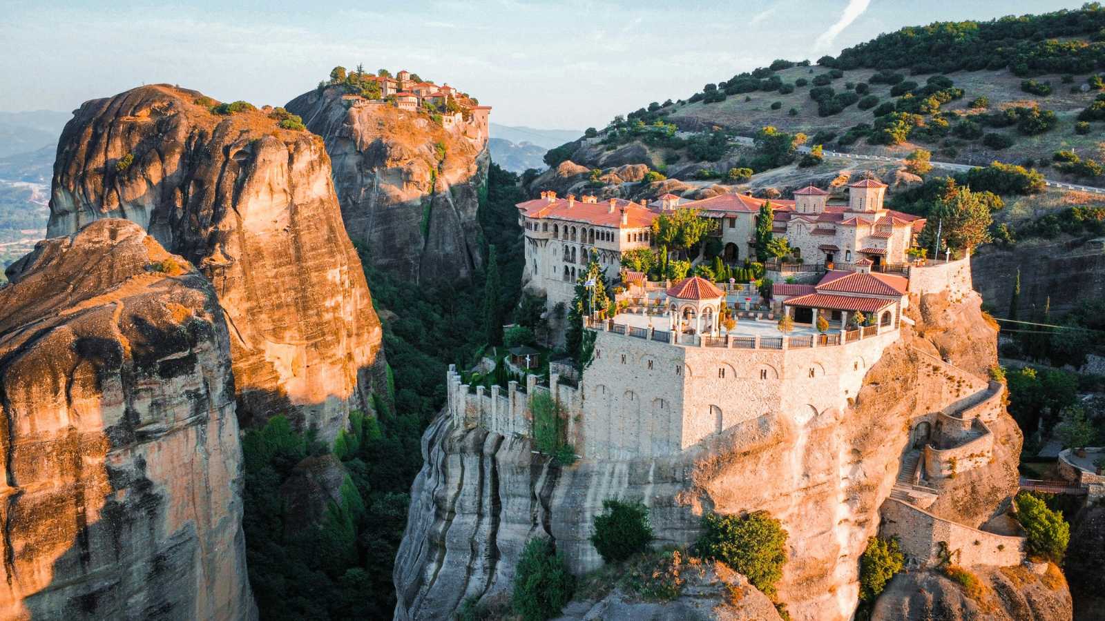 Stunning Clifftop Towns Every Traveler Should Visit