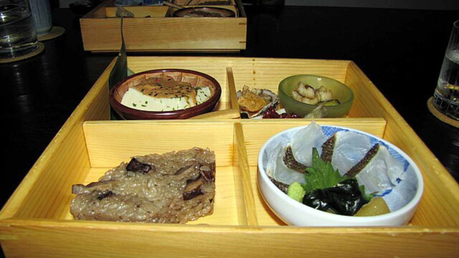 Big Flavors, Tiny Spaces: Inside the World’s Smallest Restaurants That Wow Diners