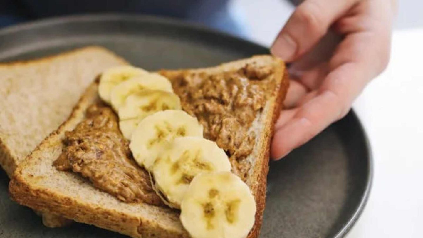 Insanely Easy Breakfast Ideas You Can Make Without a Recipe