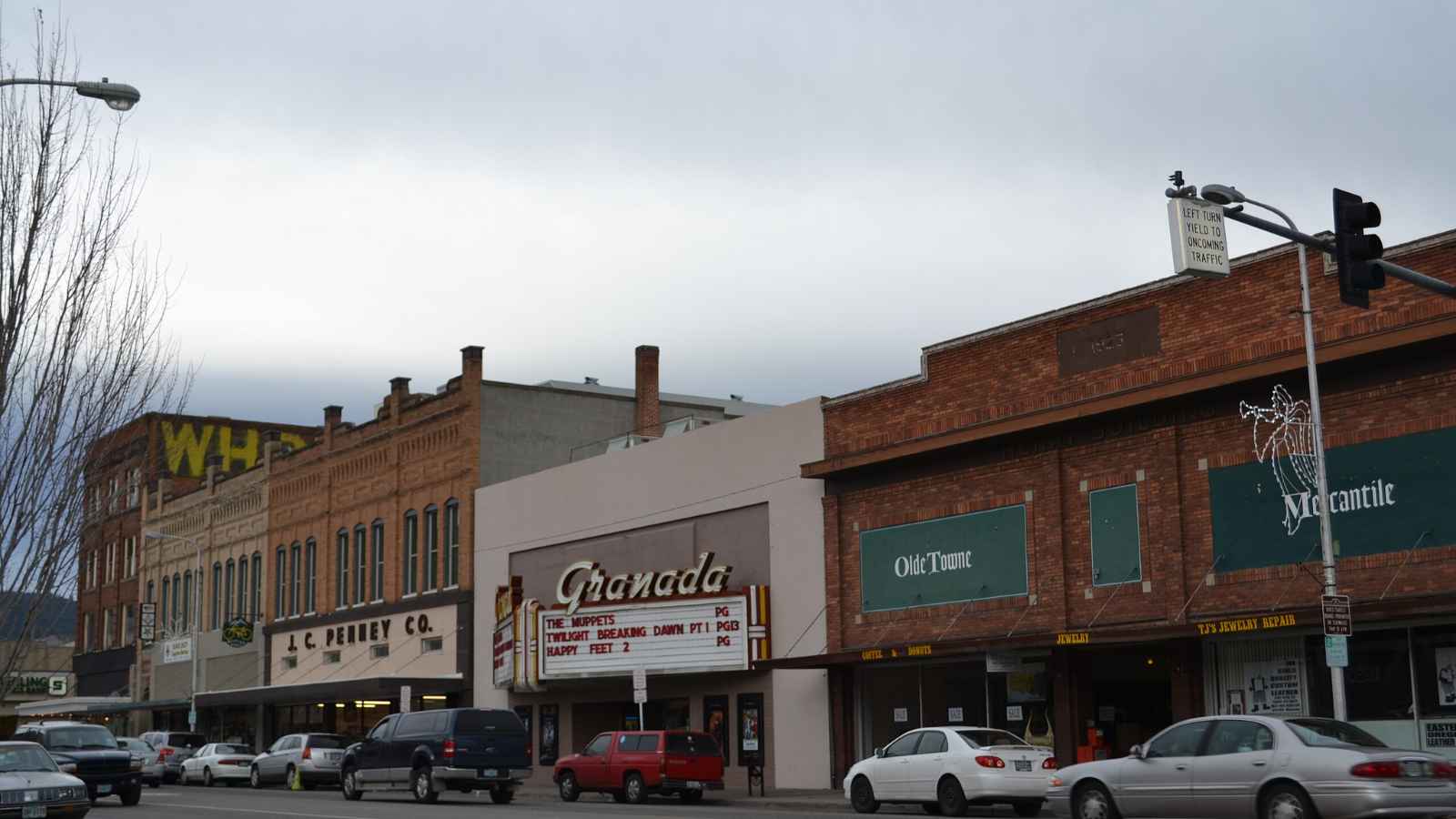 15 Gorgeous Mountain Towns That Won’t Break the Bank