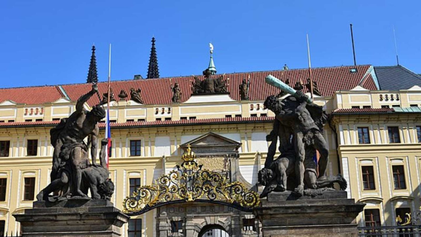  Unbelievably Stunning Castles in Europe You Have to See to Believe