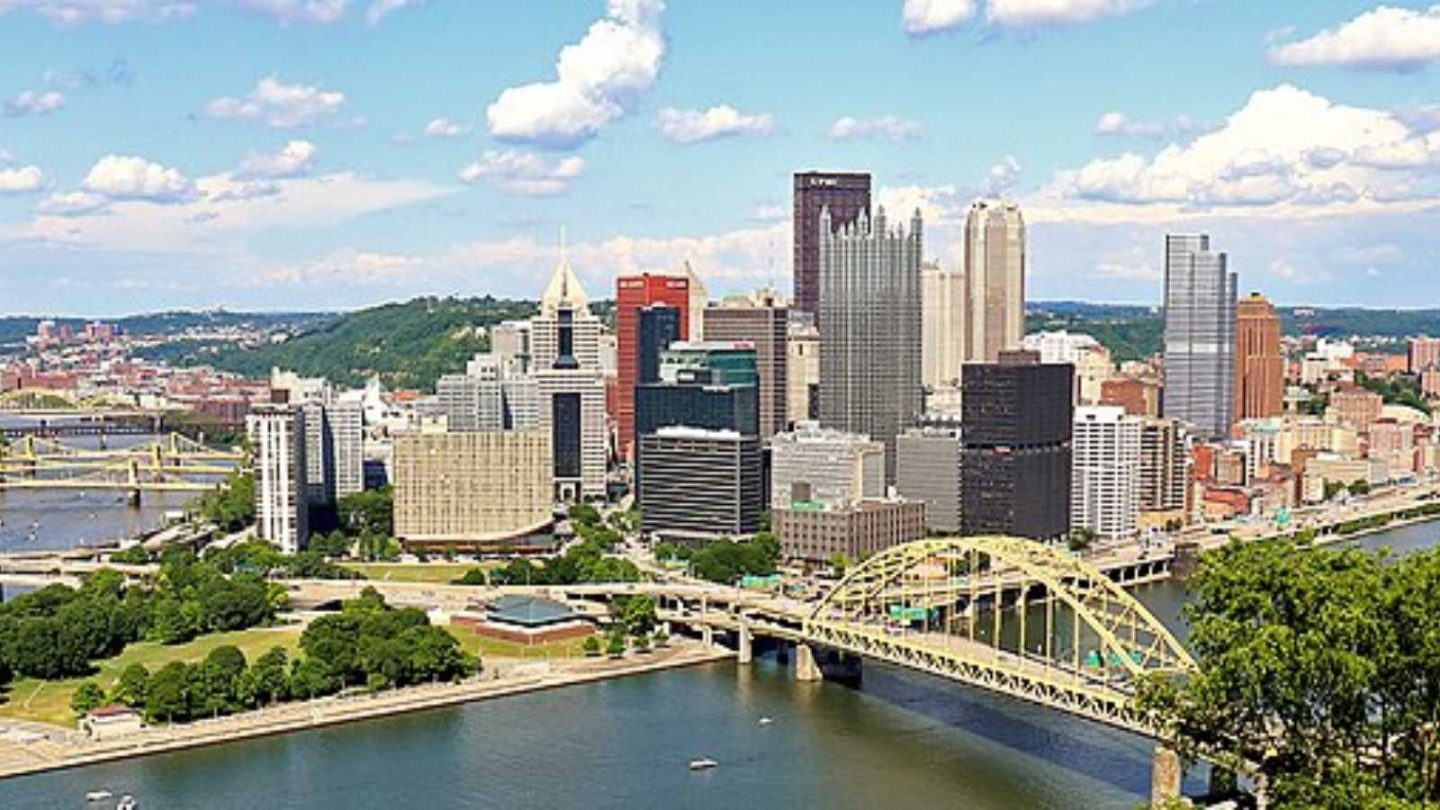 Discover the Top Retirement Destinations in America Backed by Data