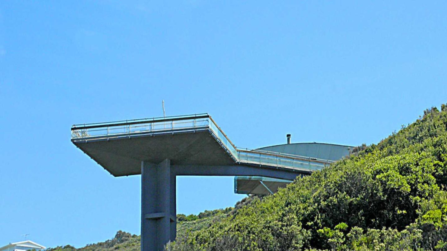 Most Breathtaking Clifftop Homes